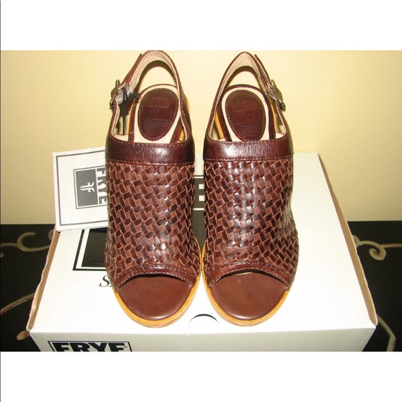 NIB BEAUTIFUL FRYE SOFIA 8.5 WOVEN DARK BROWN LEATHER SLING SANDALS BLOCK HEEL - Picture 8 of 8